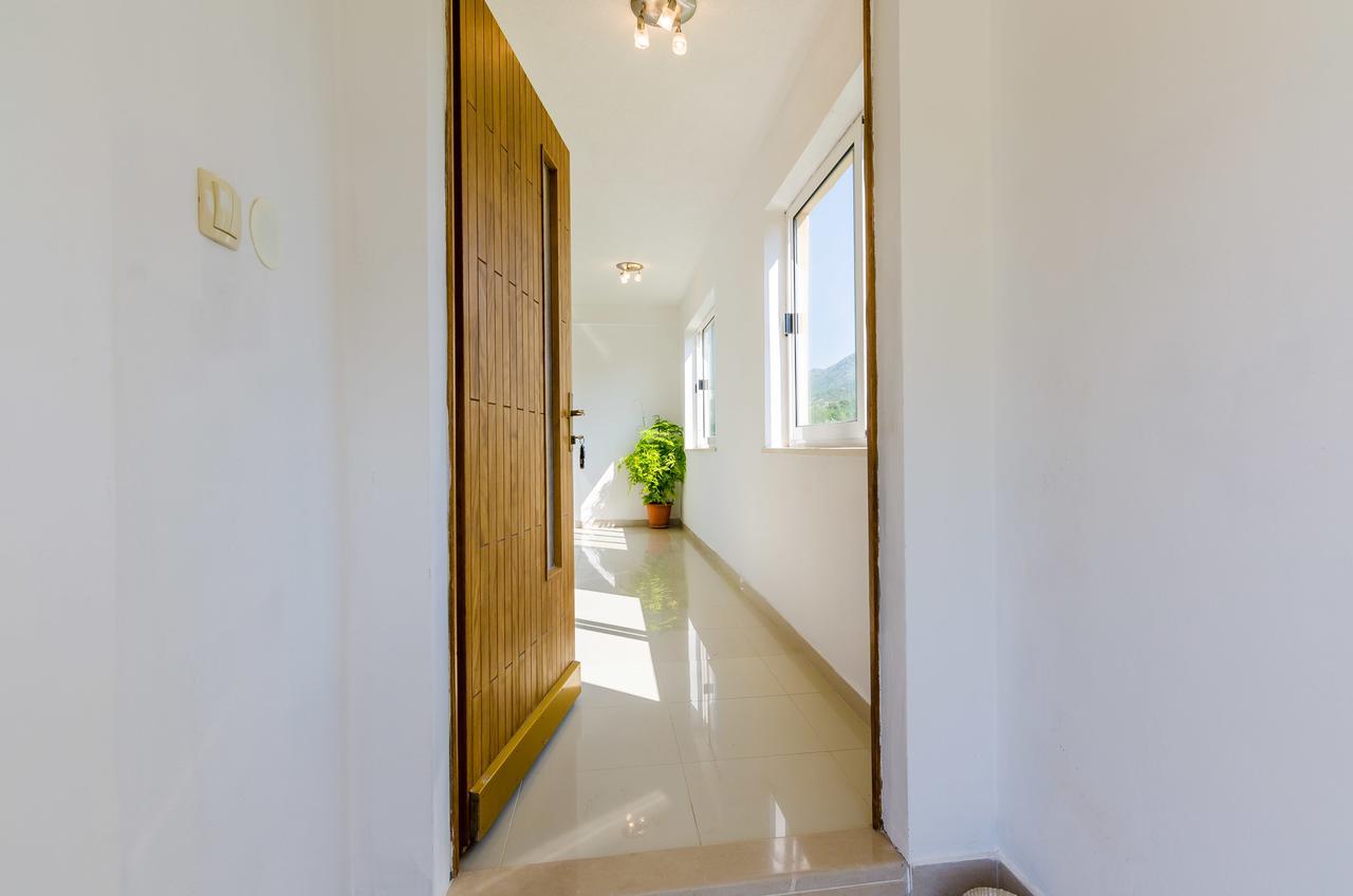 Apartment & Rooms Mazdin Banici Ngoại thất bức ảnh